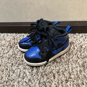 Toddler Jordan size 7c in great condition my son just outgrew them.